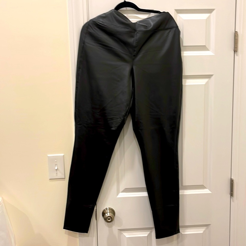 Women’s Gap vegan leather leggings size XL tall